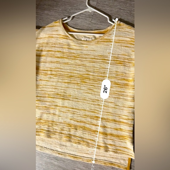 Lou & Grey relaxed fit sweater with cuffed short sleeves and hi/lo hemline - Picture 6 of 8